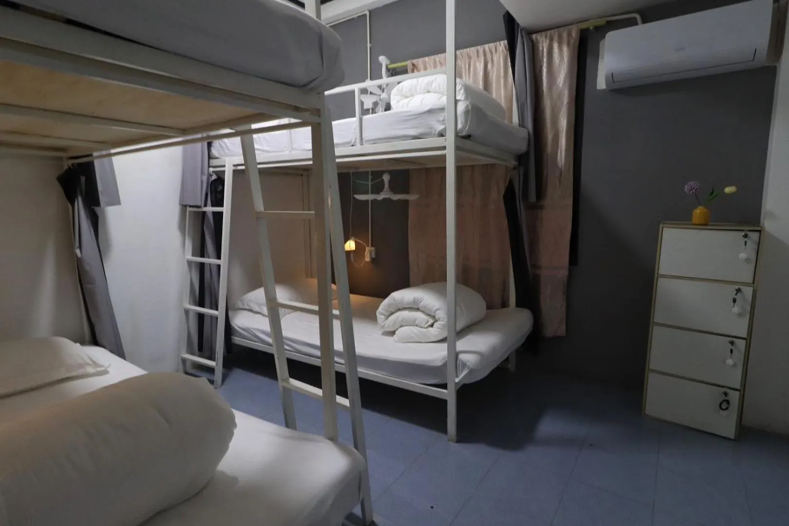 Lucky Hostel Laos