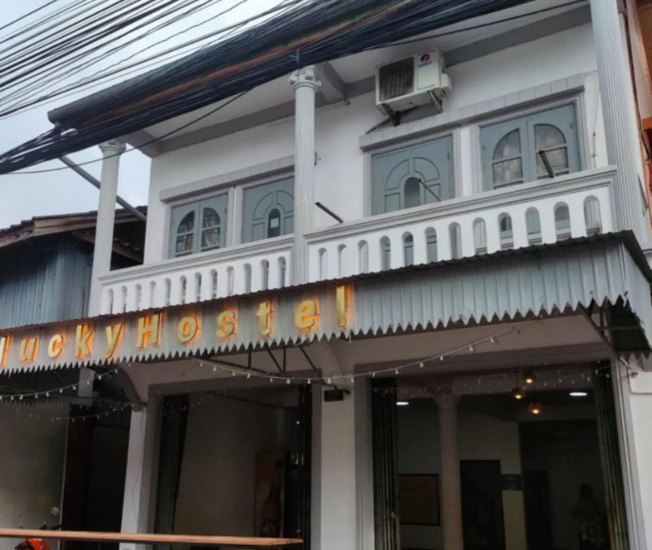 Lucky Hostel