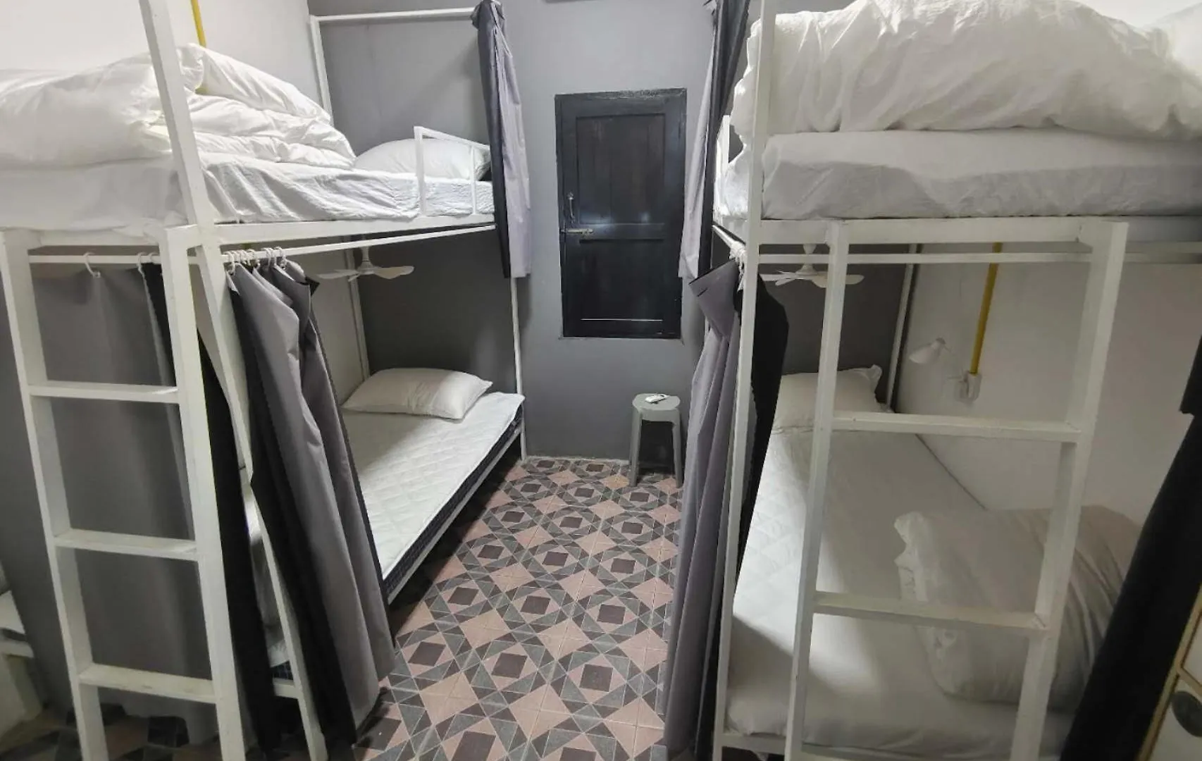 Lucky Hostel
